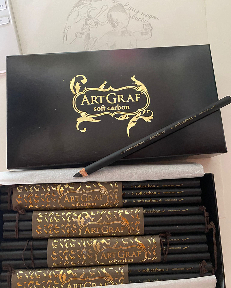 Art Graf – Soft Carbon Pencil – VIARCO - 2